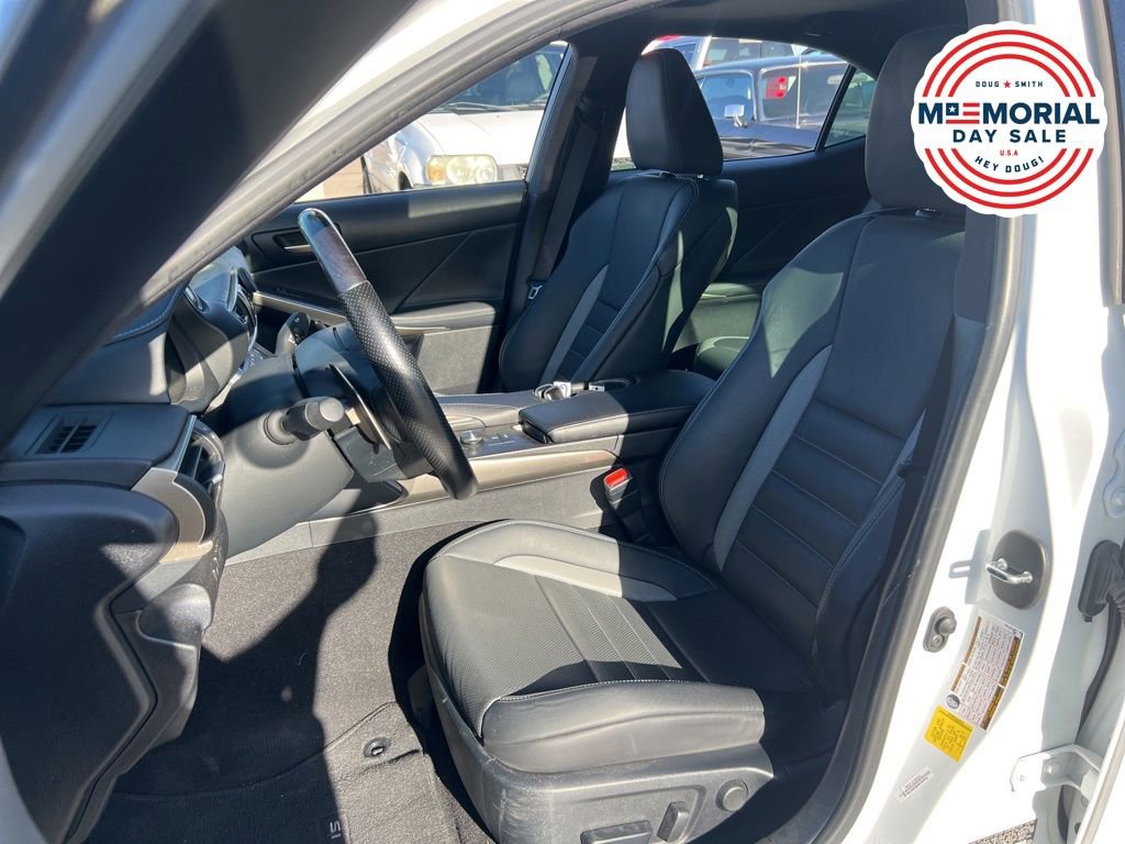 Used 2020 Lexus IS 300 F Sport w/ Blackline Edition AWD/4WD image 18