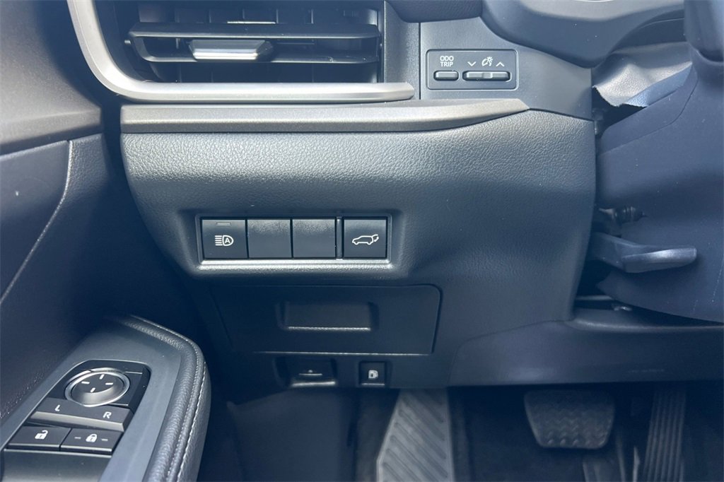Certified 2025 Toyota Grand Highlander AWD image 30