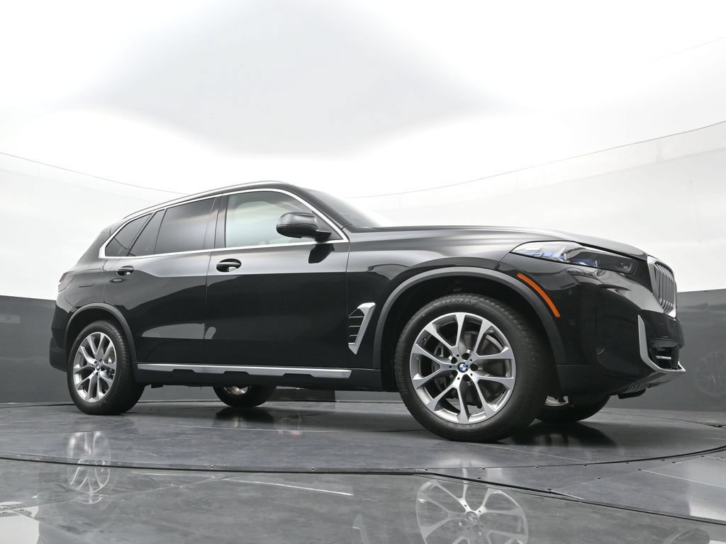 Used 2026 BMW X5 xDrive40i AWD/4WD image 22