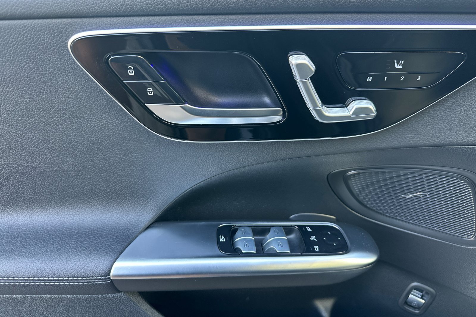 Used 2022 Mercedes-Benz C 300 Sedan image 10