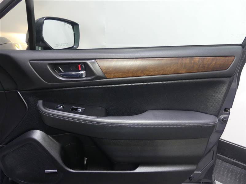 Used 2016 Subaru Outback 2.5i Limited AWD/4WD image 18