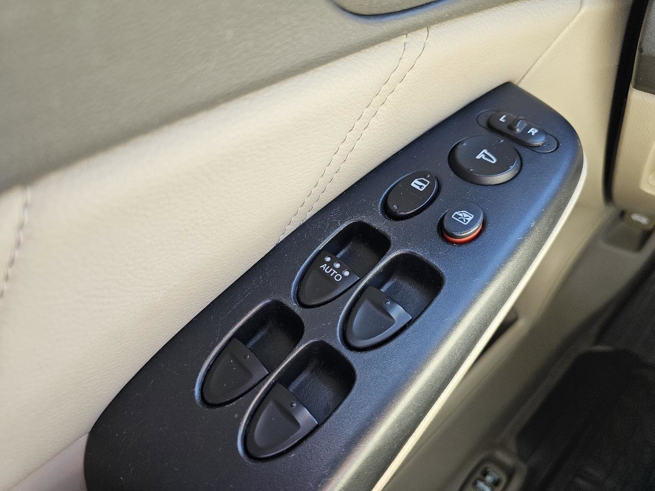 Used 2010 Honda Civic EX-L image 39