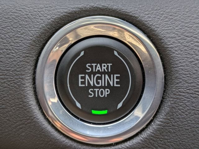 Used 2023 Cadillac Escalade Premium Luxury w/ Performance Package AWD/4WD image 30
