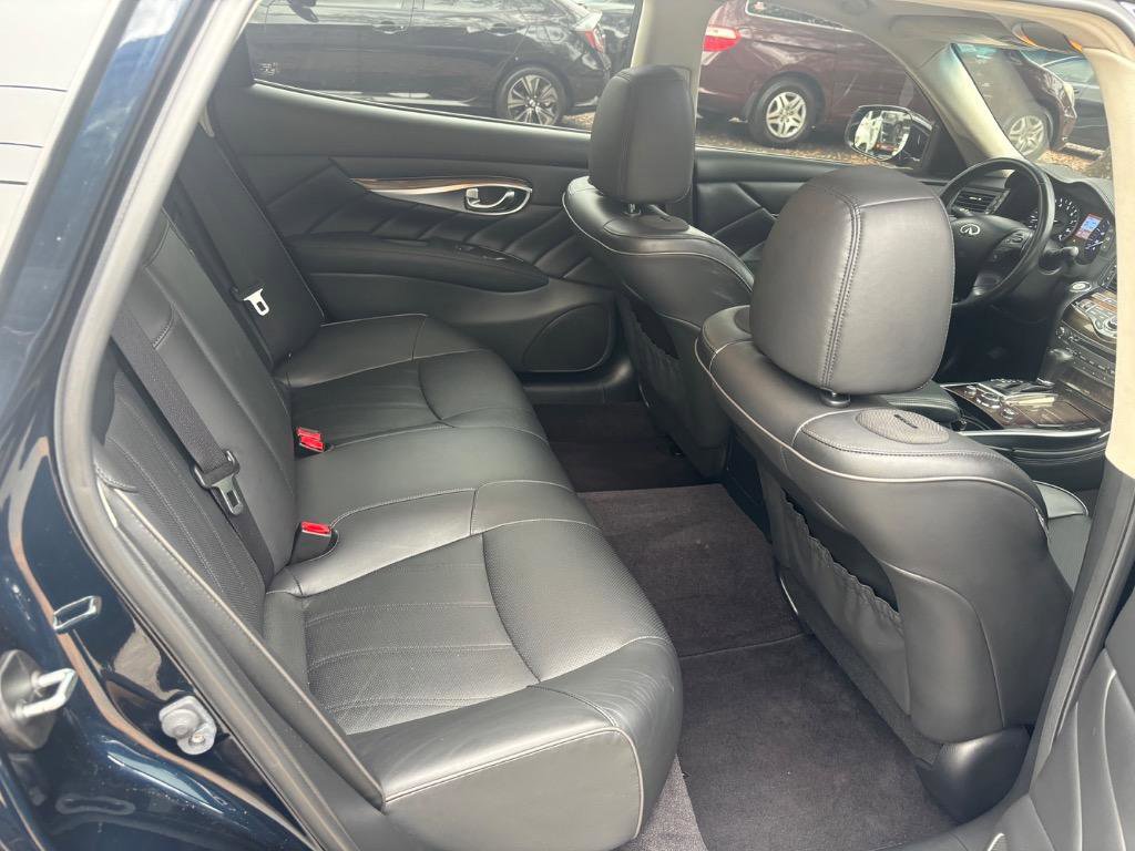 Used 2019 INFINITI Q70 L 3.7 w/ Sensory Package image 13
