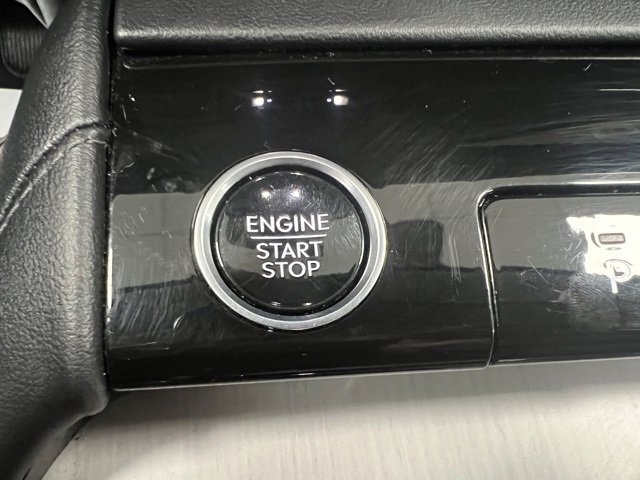 Used 2025 Lincoln Navigator L Reserve image 46