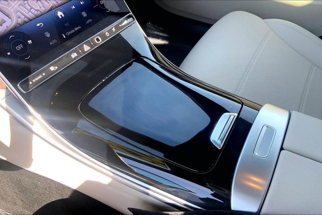 Used 2025 Mercedes-Benz C 300 4MATIC Sedan image 13