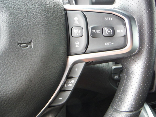 New 2026 RAM 1500 Express AWD/4WD image 40
