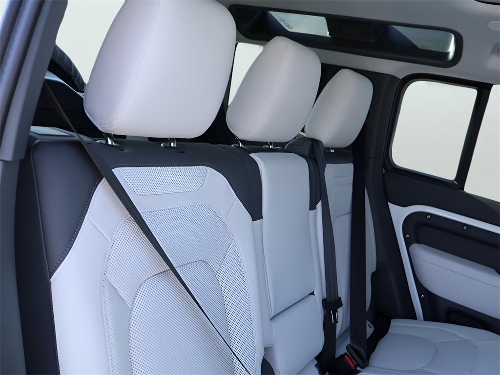New 2025 Land Rover Defender 110 S image 13