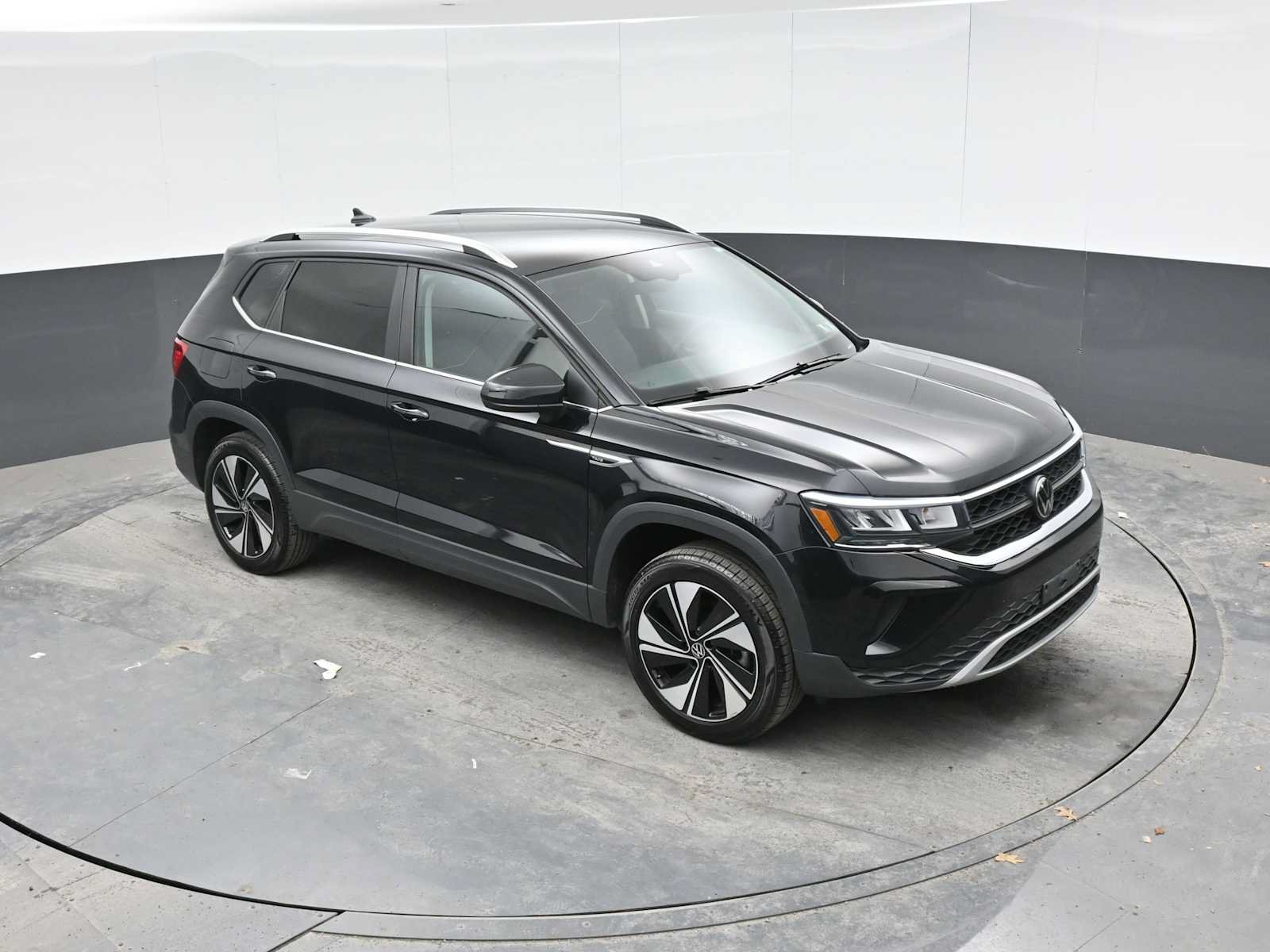 Used 2024 Volkswagen Taos SE AWD/4WD image 33