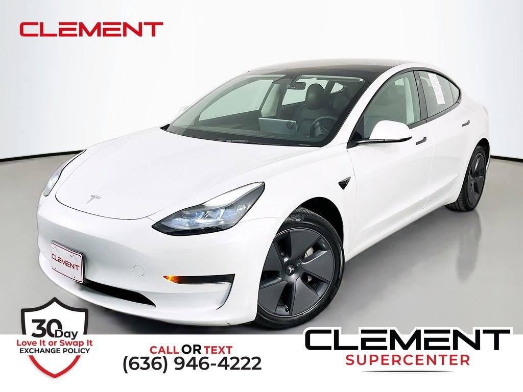 Used 2023 Tesla Model 3 Standard Range image 1
