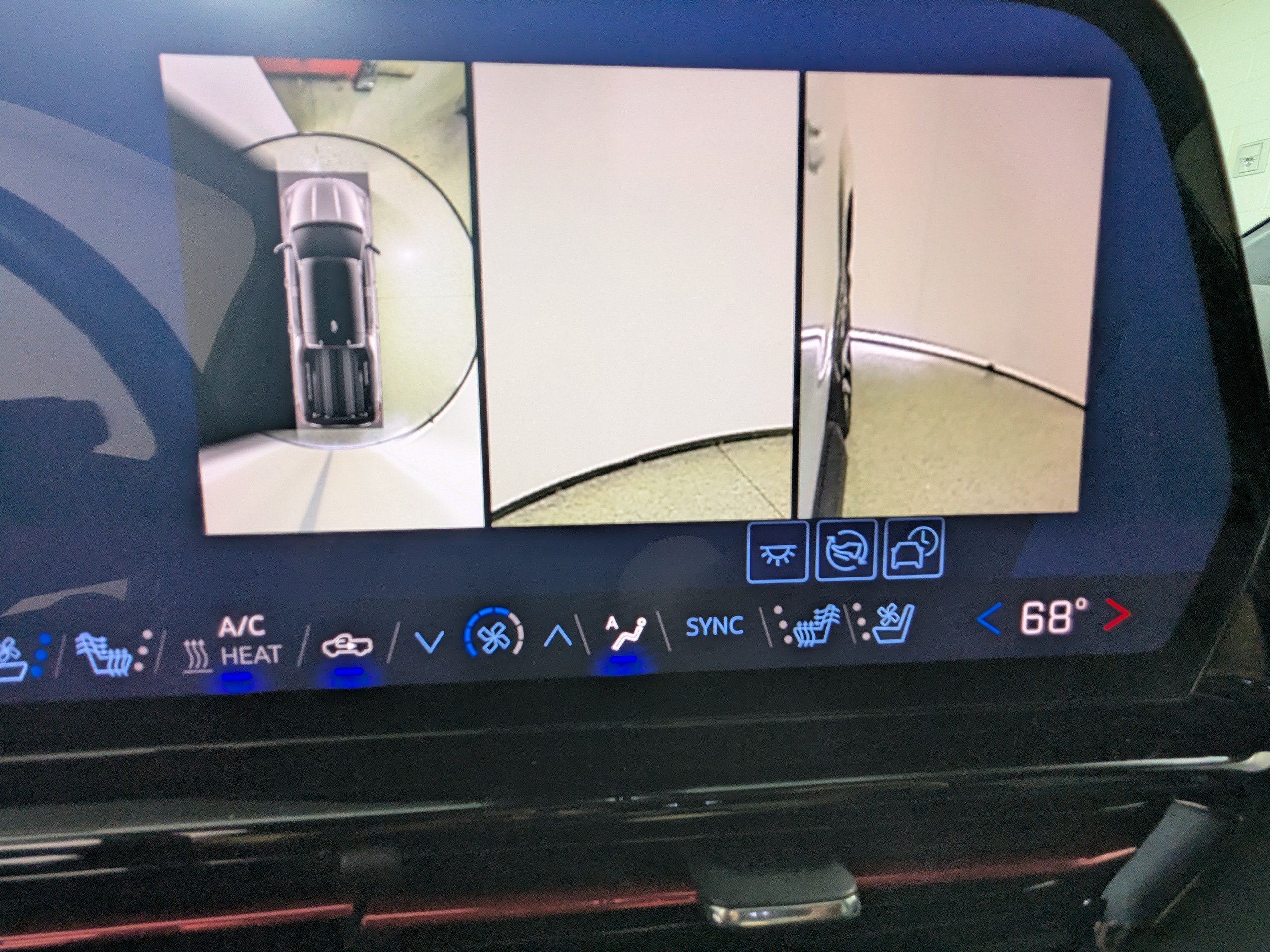 Used 2025 Chevrolet Silverado EV RST AWD/4WD image 25