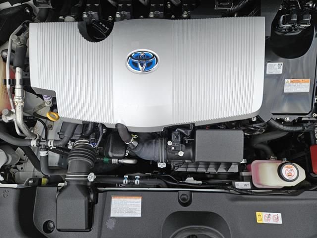 Used 2020 Toyota Prius XLE image 20