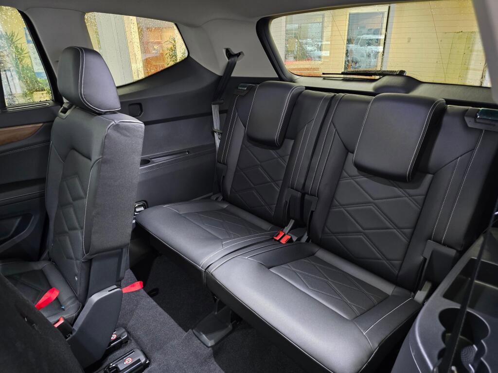 New 2026 Volkswagen Atlas SEL Premium R-Line image 31