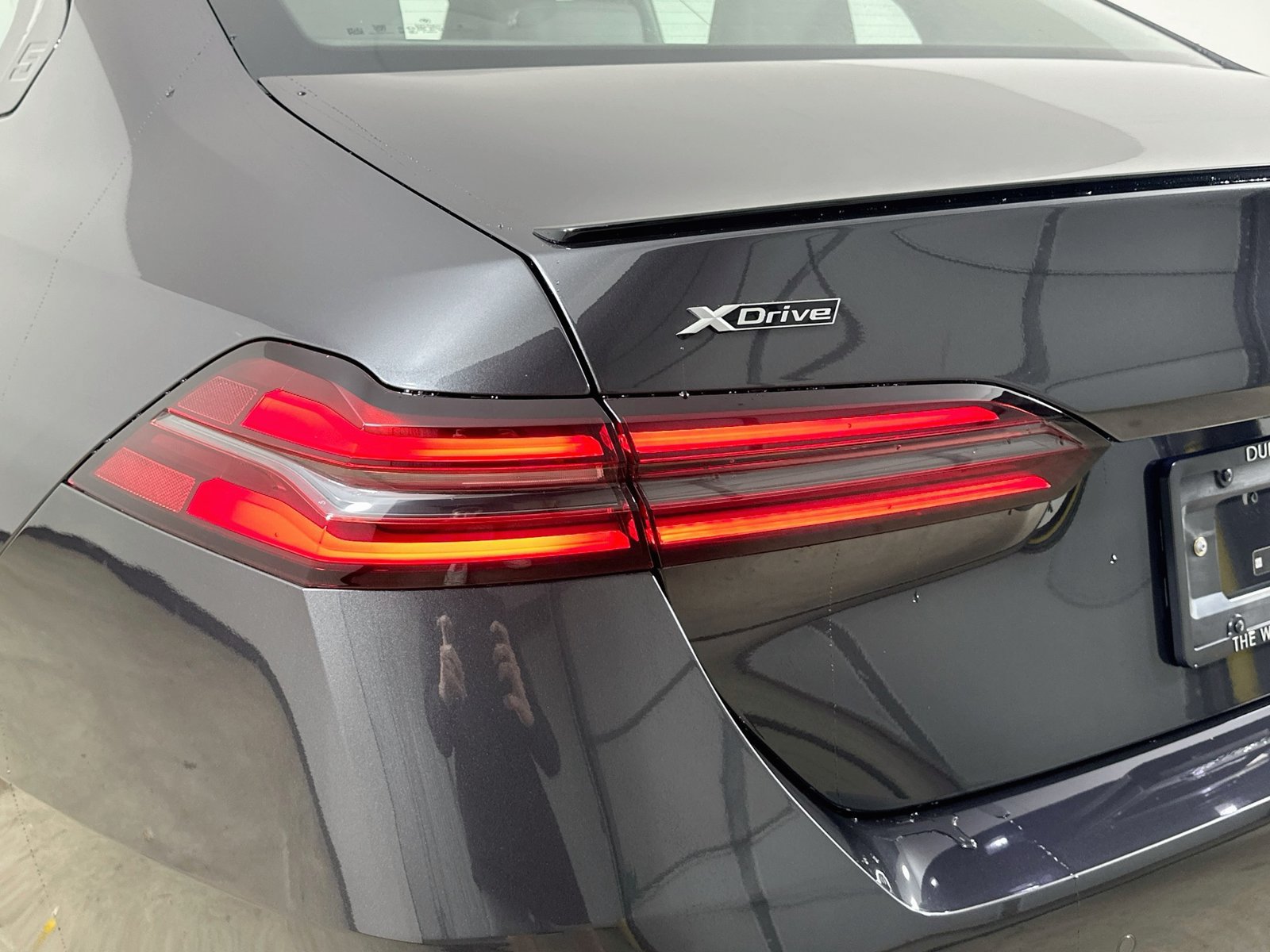 New 2027 BMW 550e xDrive AWD/4WD image 12