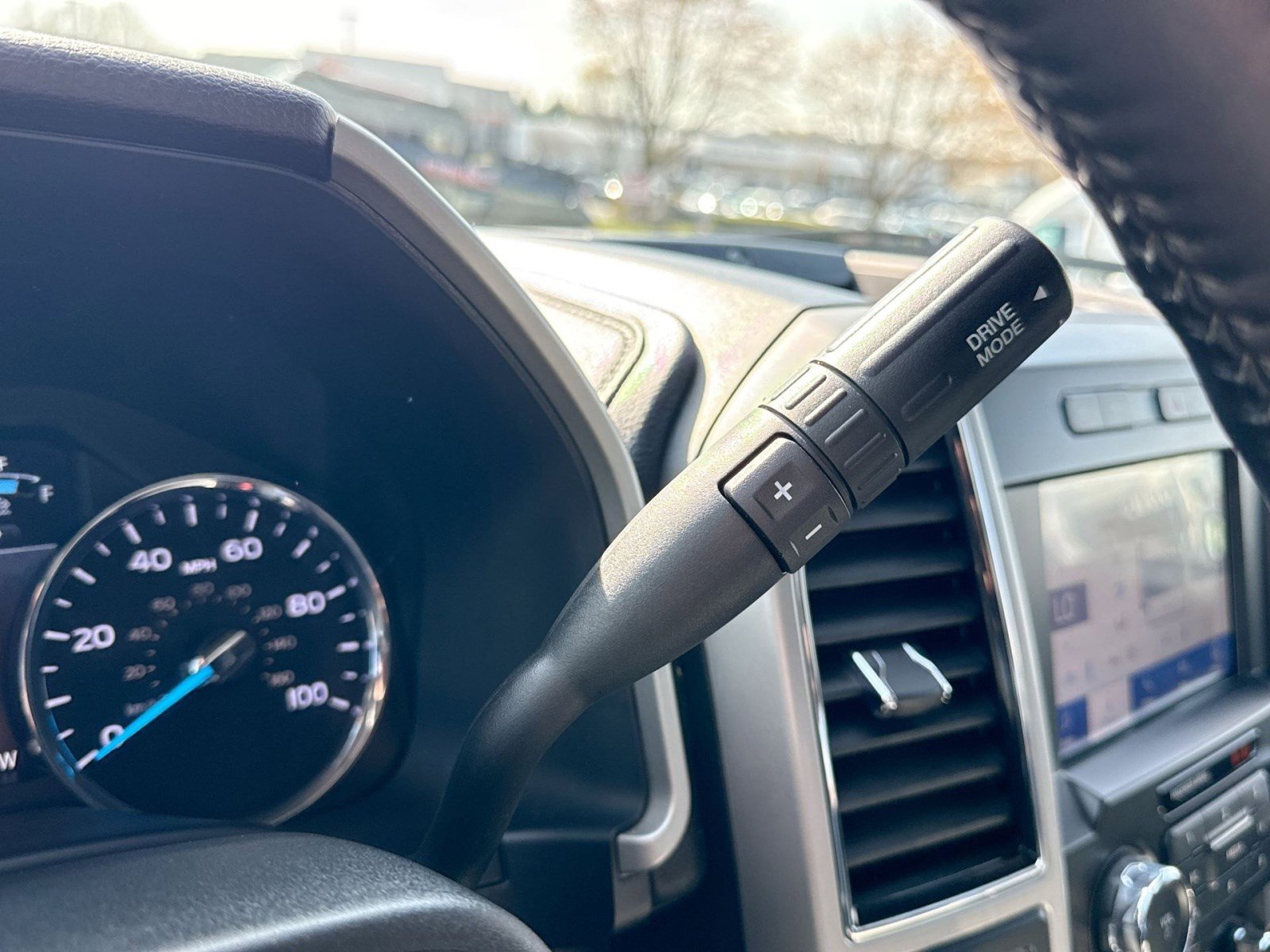 Used 2021 Ford F250 Lariat w/ Chrome Package image 21