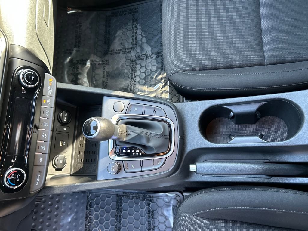 Used 2022 Hyundai Kona SEL w/ Convenience Package image 16