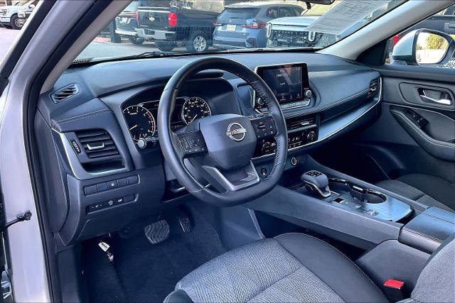 Certified 2025 Nissan Rogue SV image 16