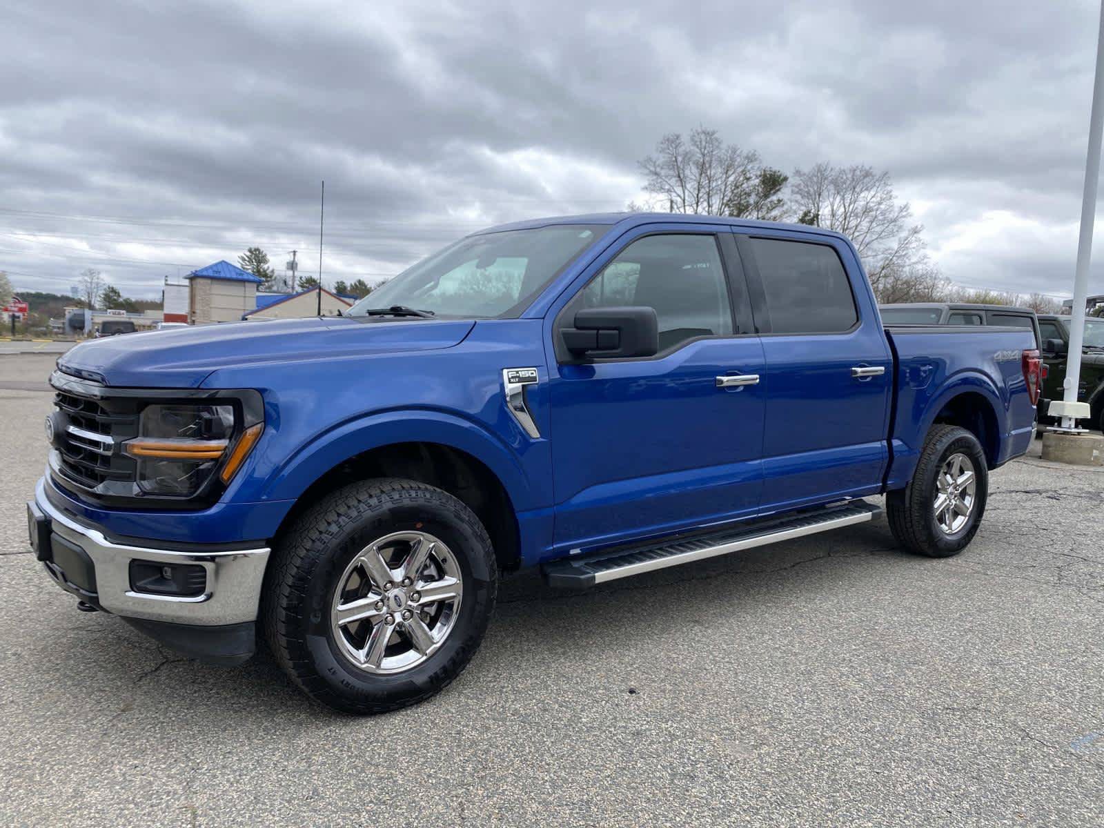 Used 2025 Ford F150 XLT w/ Equipment Group 301A Standard AWD/4WD image 8