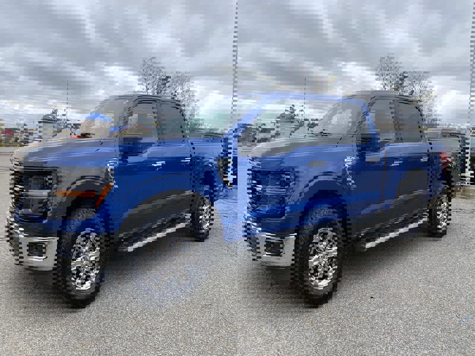 Used 2025 Ford F150 XLT w/ Equipment Group 301A Standard AWD/4WD image 8