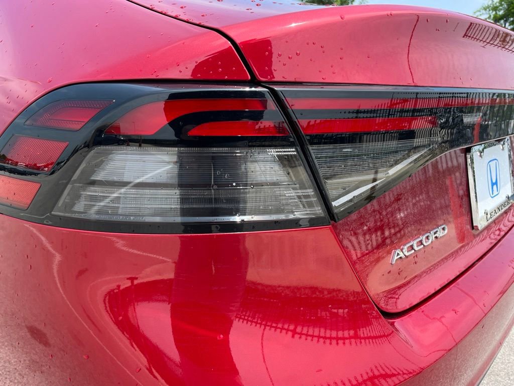 Certified 2025 Honda Accord SE image 7