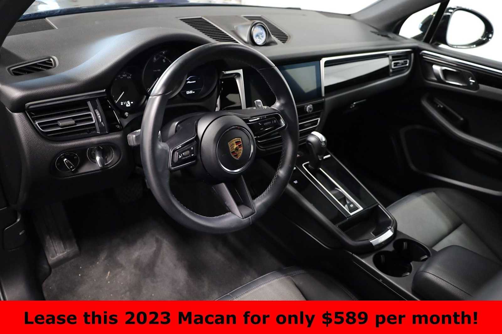 Certified 2023 Porsche Macan Turbo image 4