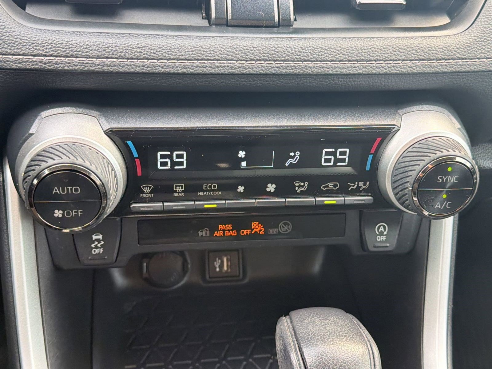 Certified 2024 Toyota RAV4 XLE FWD image 19