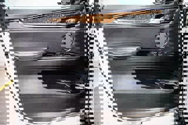 Used 2018 BMW X5 xDrive40e image 19