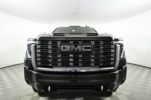 Used 2024 GMC Sierra 3500 Denali Ultimate image 7