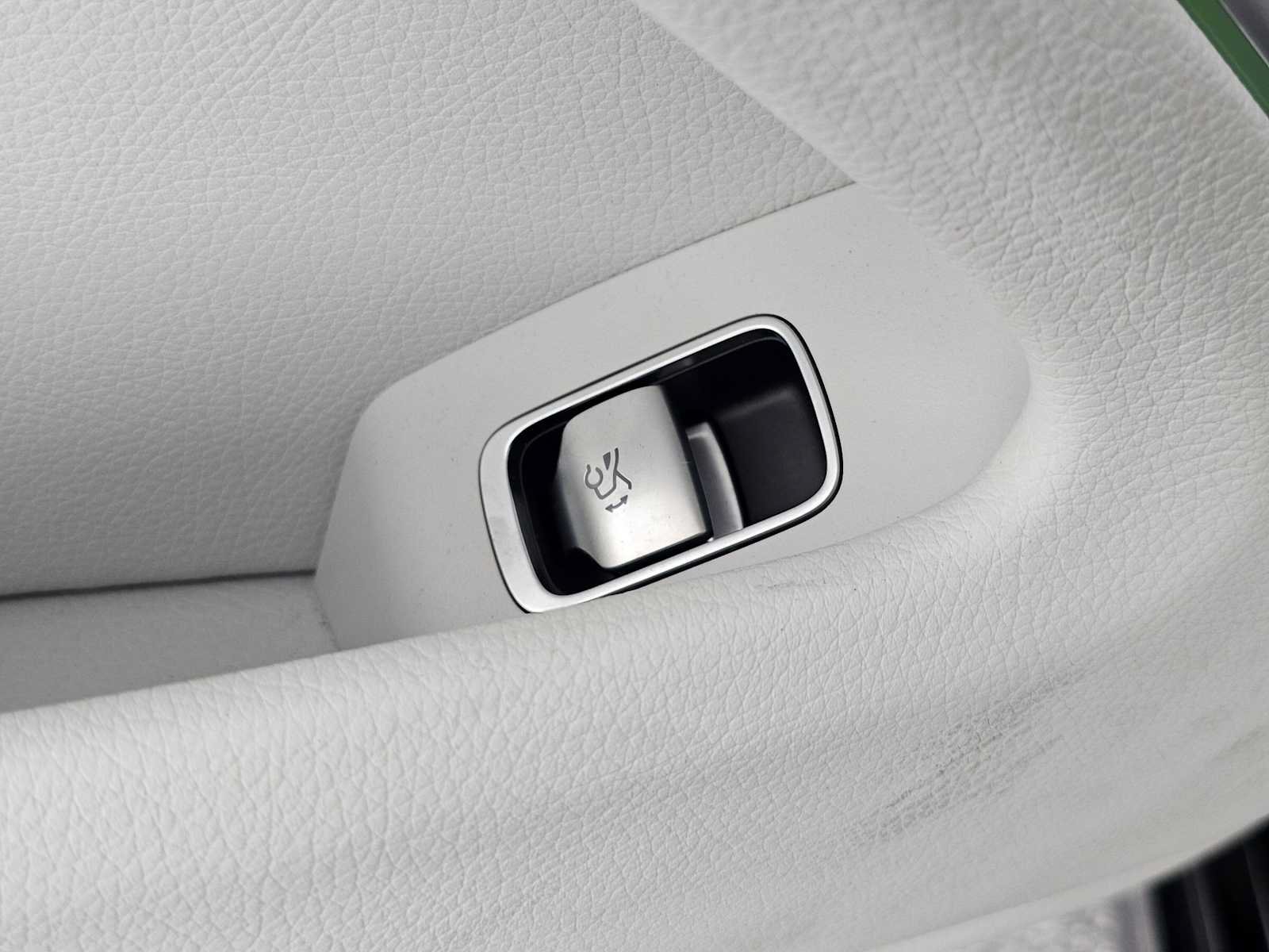 Used 2023 Mercedes-Benz EQS 450+ Sedan image 32