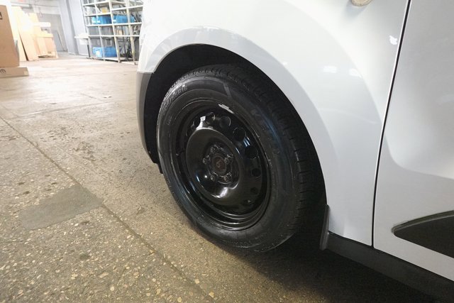 Used 2019 Ford Transit Connect XL image 29