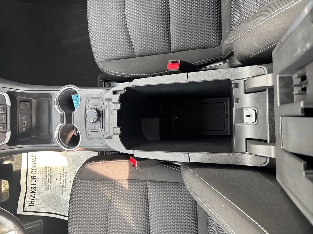 Used 2023 GMC Terrain SLE image 20