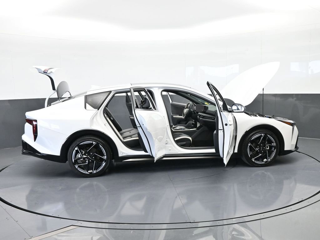 Used 2025 Kia K4 GT-Line w/ GT-Line Premium Package image 73