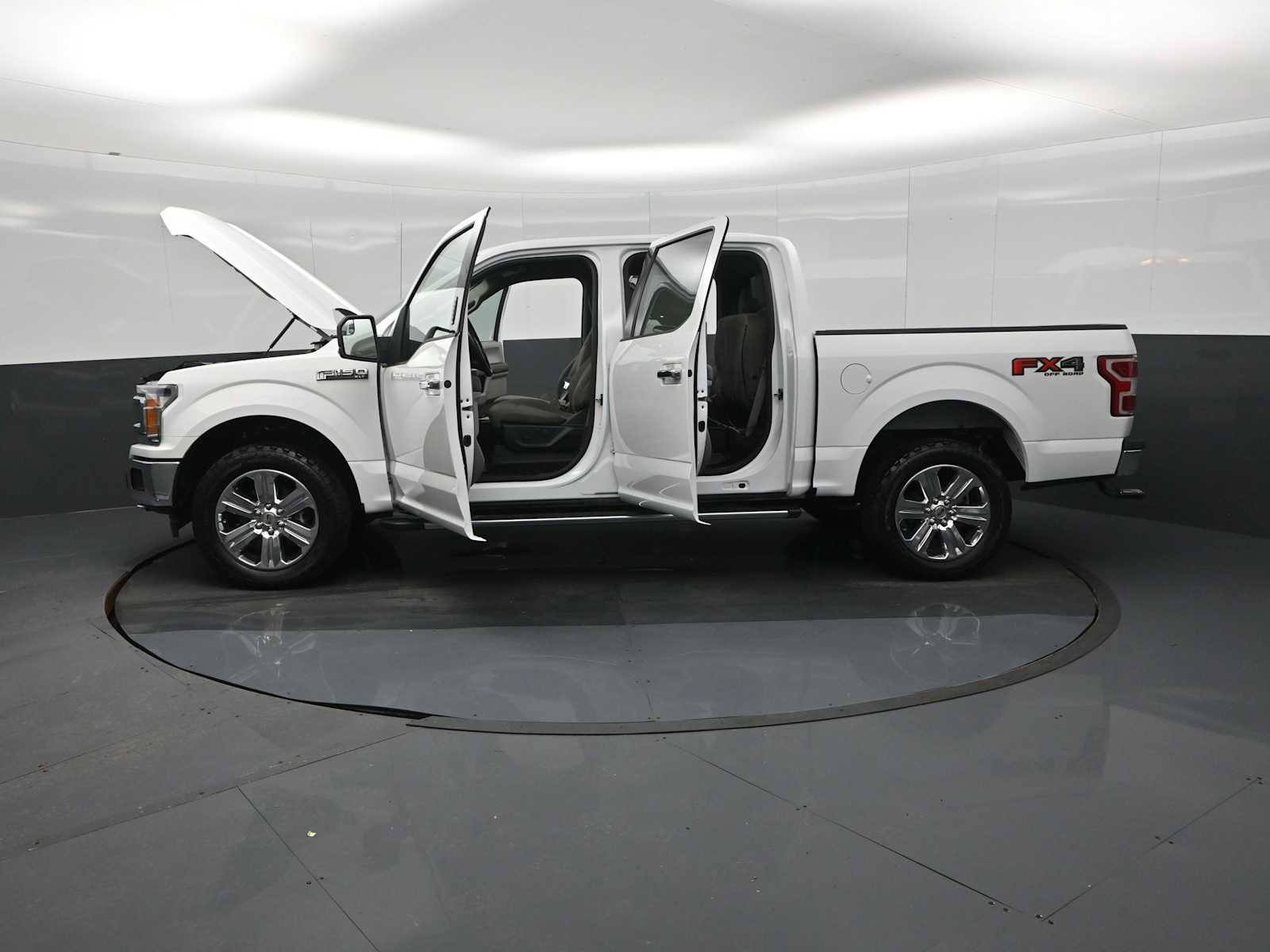 Used 2019 Ford F150 XLT w/ Equipment Group 302A Luxury AWD/4WD image 29