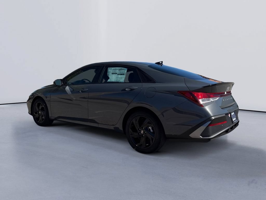 New 2026 Hyundai Elantra Sport FWD image 5