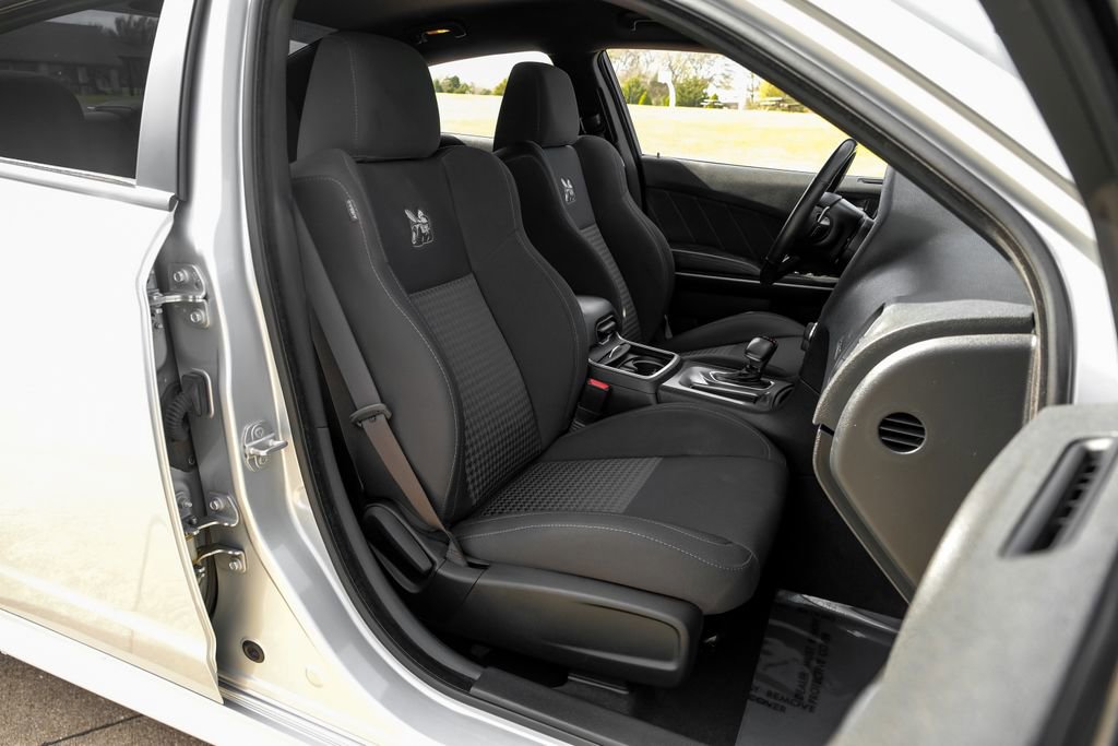 Used 2019 Dodge Charger Scat Pack w/ Navigation & Travel Group image 42