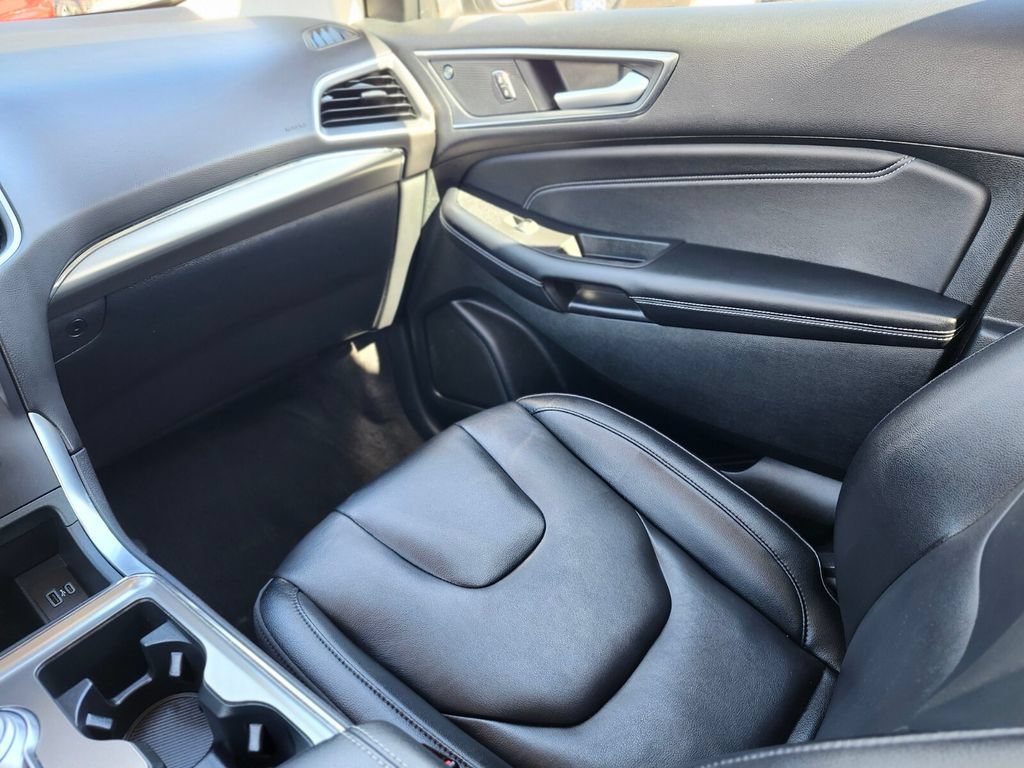 Certified 2022 Ford Edge Titanium AWD/4WD image 15