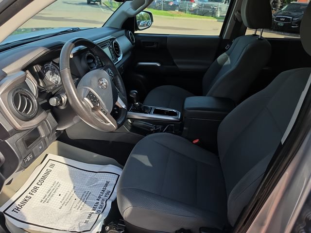 Used 2018 Toyota Tacoma SR5 AWD/4WD image 9