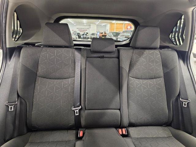Used 2022 Toyota RAV4 XLE w/ Convenience Package FWD image 34