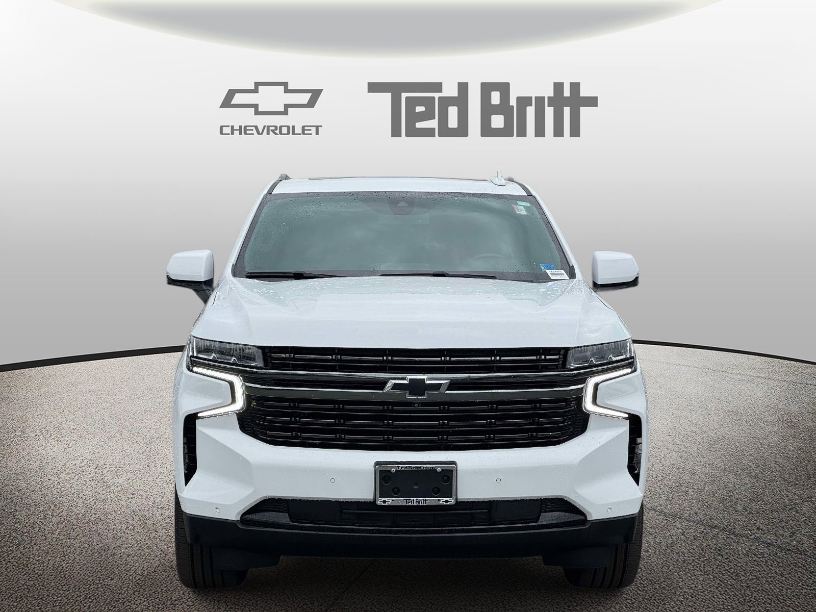 Used 2022 Chevrolet Suburban RST w/ Luxury Package image 2