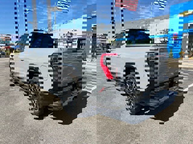 New 2025 GMC Sierra EV Denali image 23