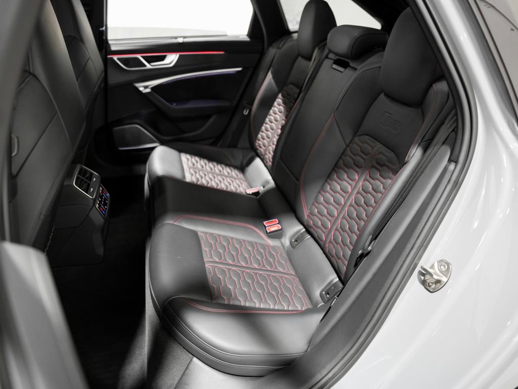 Used 2021 Audi RS 6 w/ Carbon Optic Package AWD/4WD image 27