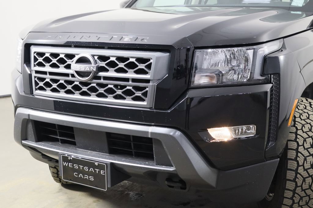 Used 2022 Nissan Frontier SV image 41