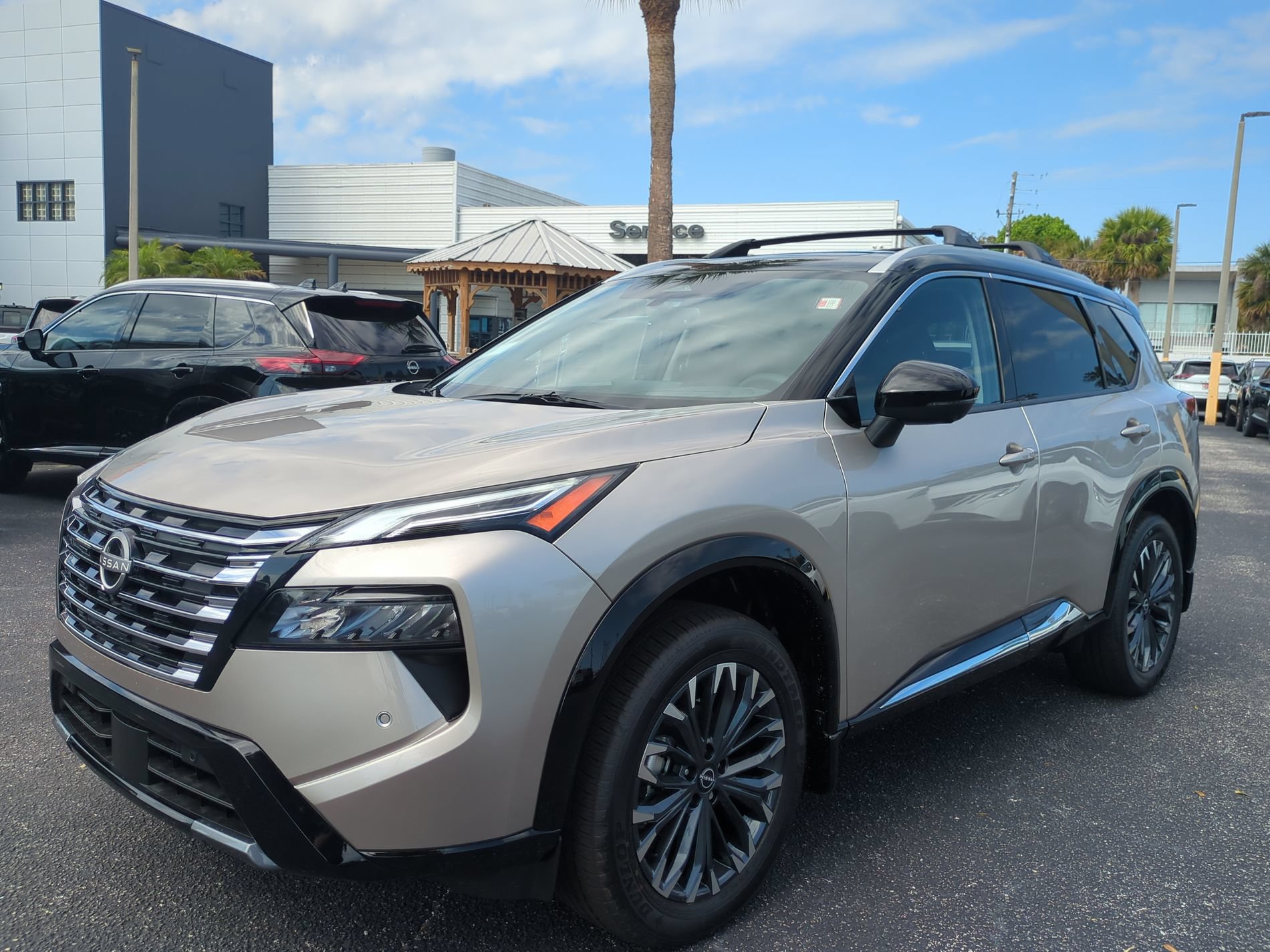 New 2026 Nissan Rogue Platinum w/ Platinum Premium Package AWD/4WD image 8