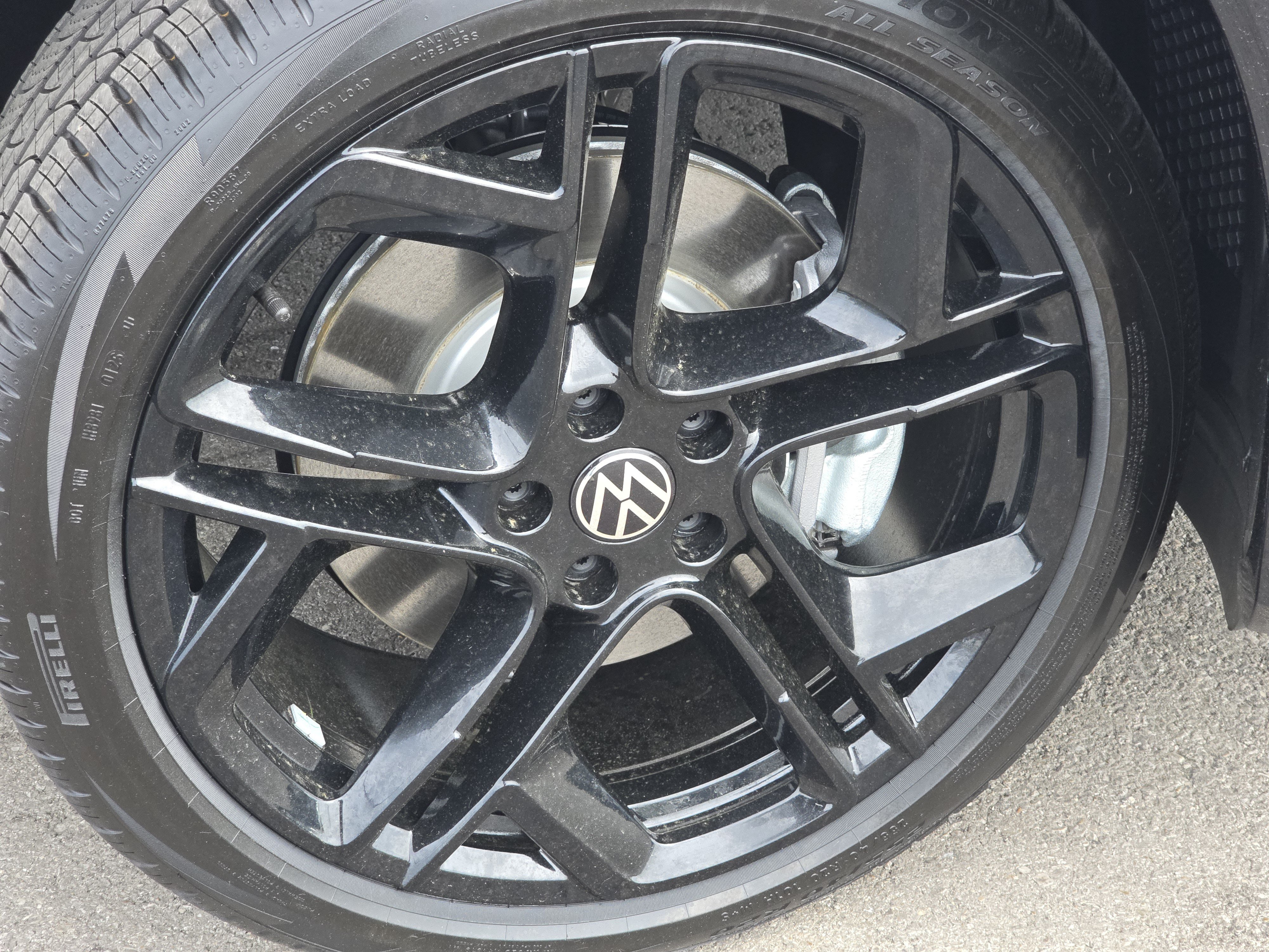 New 2026 Volkswagen Tiguan SE R-Line AWD/4WD image 13