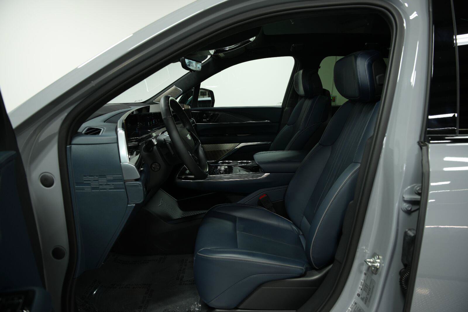 Certified 2026 Cadillac Escalade IQ Sport 2 AWD/4WD image 39