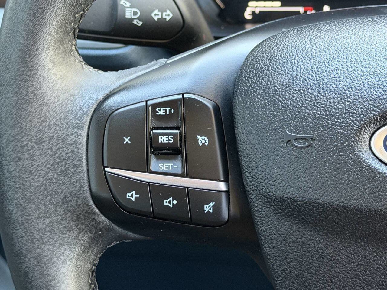 Used 2023 Ford Maverick Lariat w/ Equipment Group 500A Standard image 22