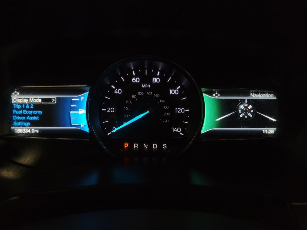 Used 2018 Ford Explorer XLT w/ Equipment Group 201A FWD image 23