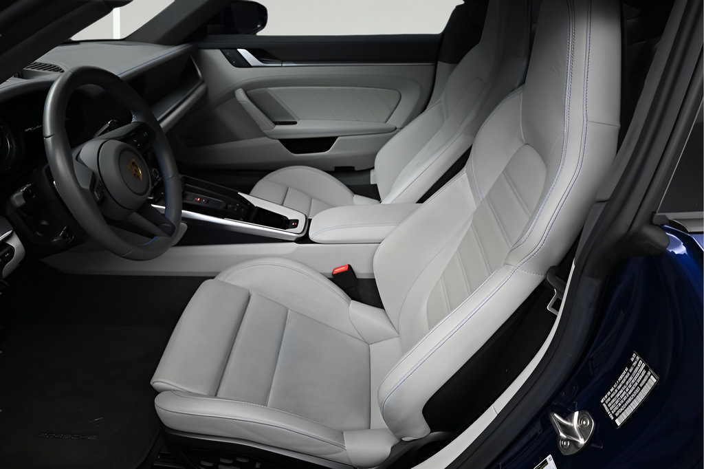 Certified 2024 Porsche 911 Turbo AWD/4WD image 6