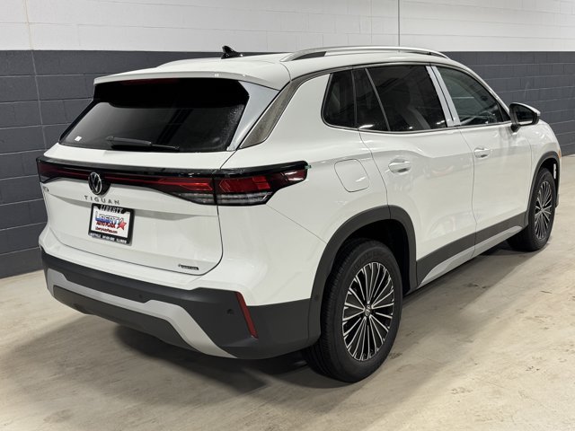 New 2026 Volkswagen Tiguan S w/ 18" Wheel Package AWD/4WD image 13