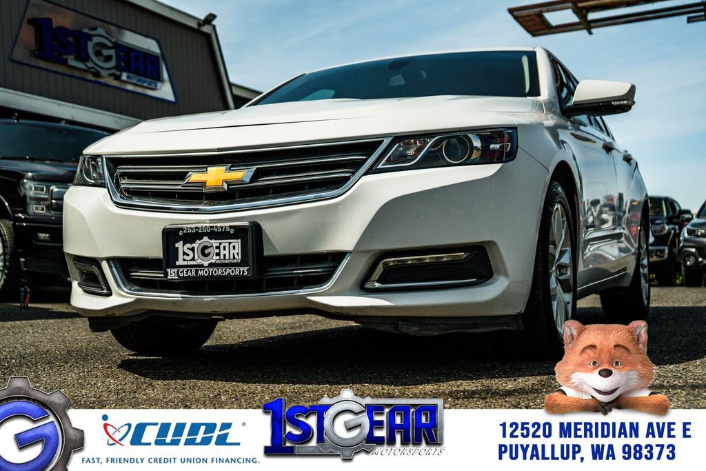 Used 2018 Chevrolet Impala LT FWD image 1